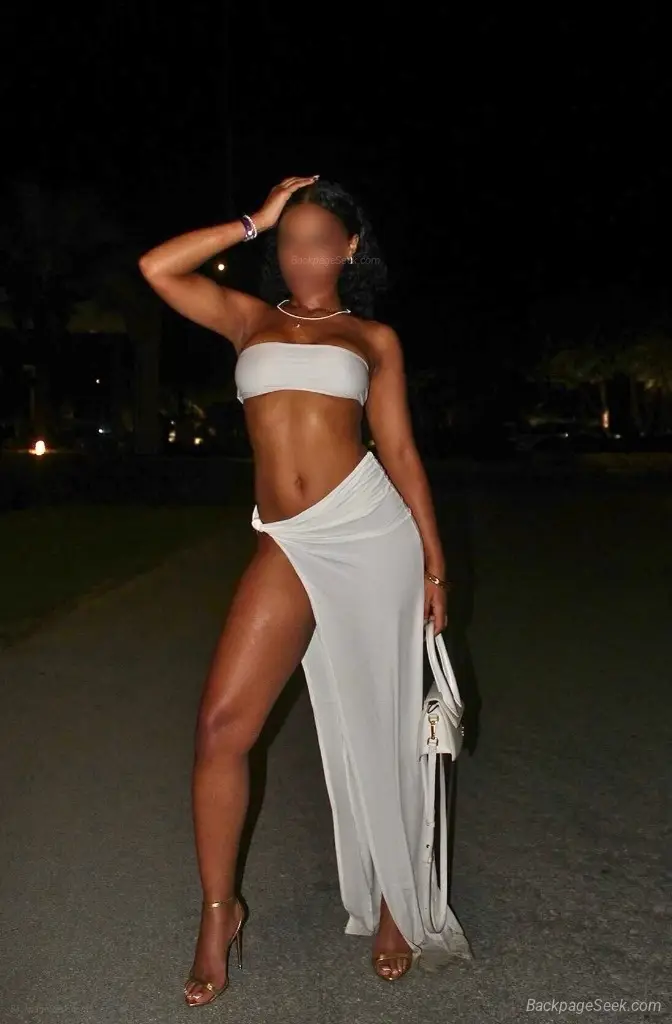 Victoria Exclusive Your Private Desert Escape Same-Day in Las Vegas – Women Seeking Men photo 4