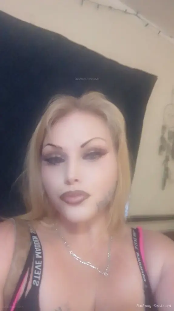 R U Seeking A Sexxy Blue-Eyed Blonde w/36DDD I'm Available Now