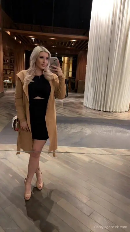 Blonde Bombshell in Las Vegas – Women Seeking Men photo 6