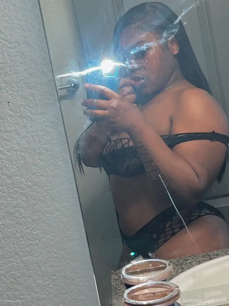 COME SEE HOW WET TIGHT THIS PUSSY IS TEXT ME LETS BOOK NOW in Las Vegas – Women Seeking Men photo 6
