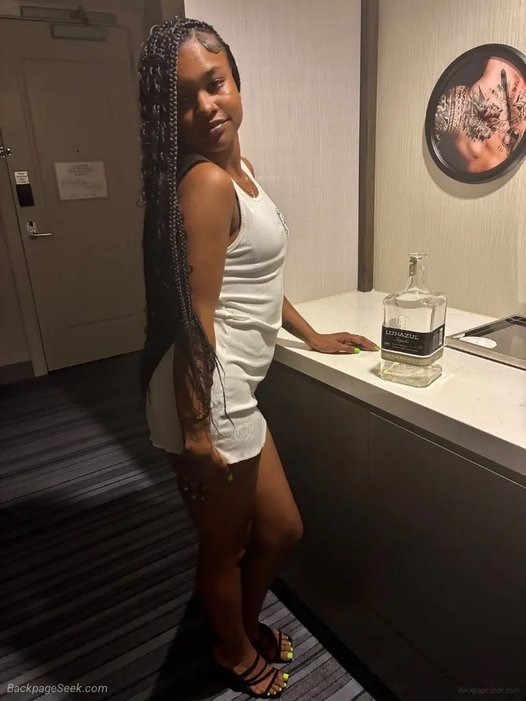 WARM AND CREAMY HIGHLY REQUESTED FUN SIZE GODDESS THICK EXOT... in Las Vegas – Women Seeking Men photo 5