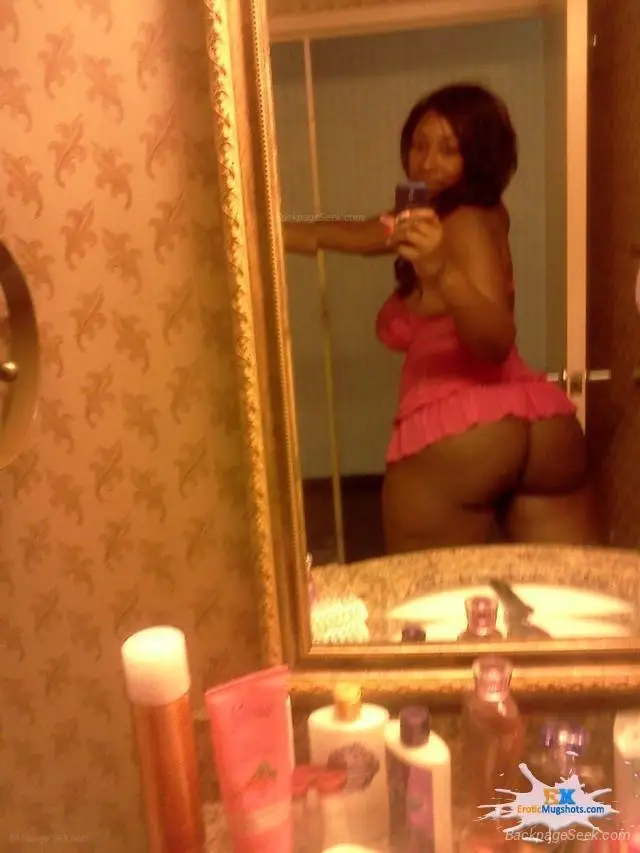Come and amaze yourself with a big bootilicious Texas Stallion in town