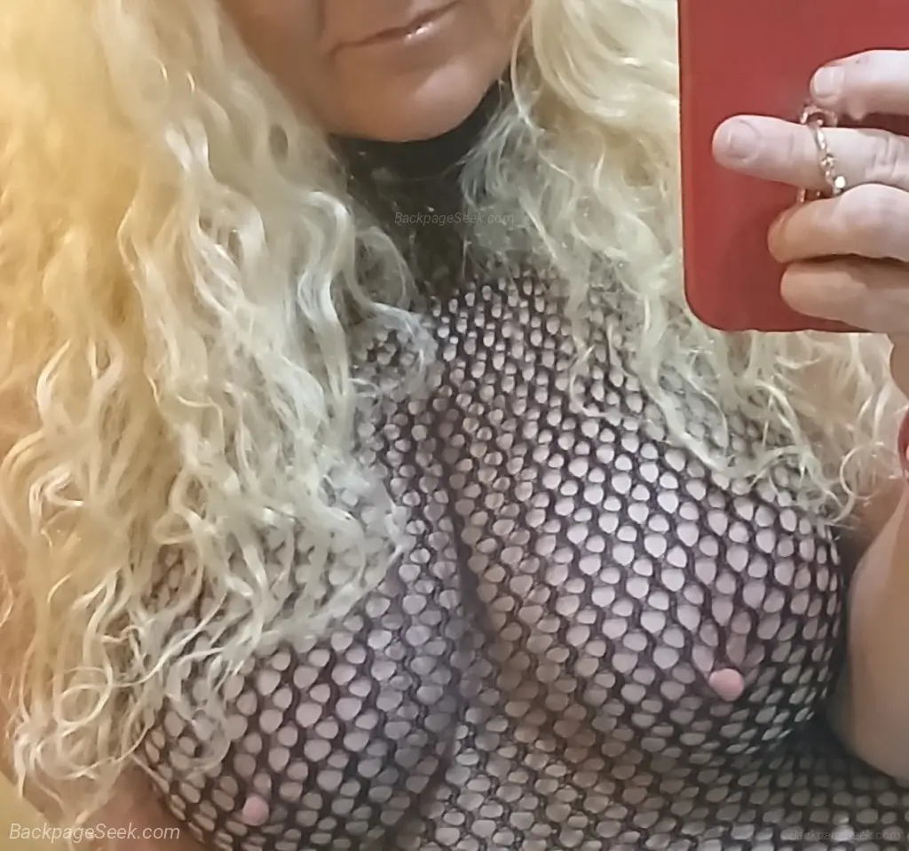 HEY HANDSOME ..."Feeling Flirty Today Join Me for Good Times & Great