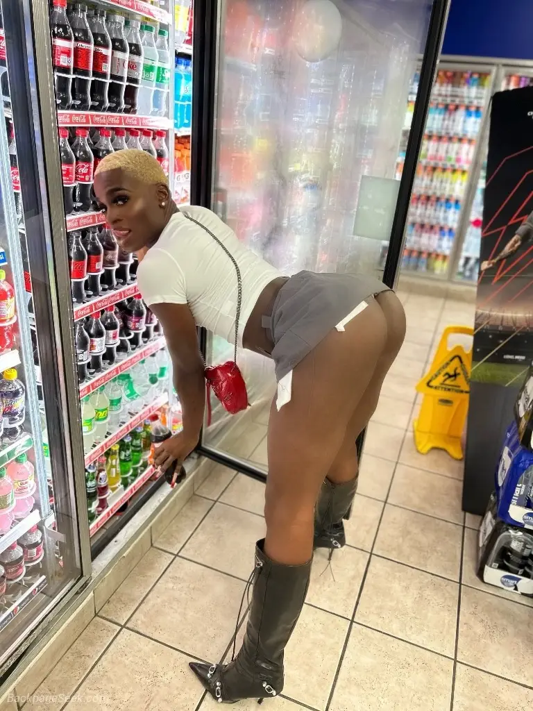 COME OVER DADDY THE REAL DEEP THROAT CUM SLUT IS BACK in Little Rock – Women Seeking Men photo 2