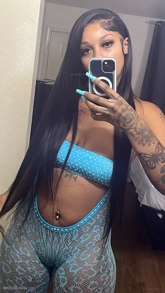 In town for the night in Little Rock – Women Seeking Men photo 2