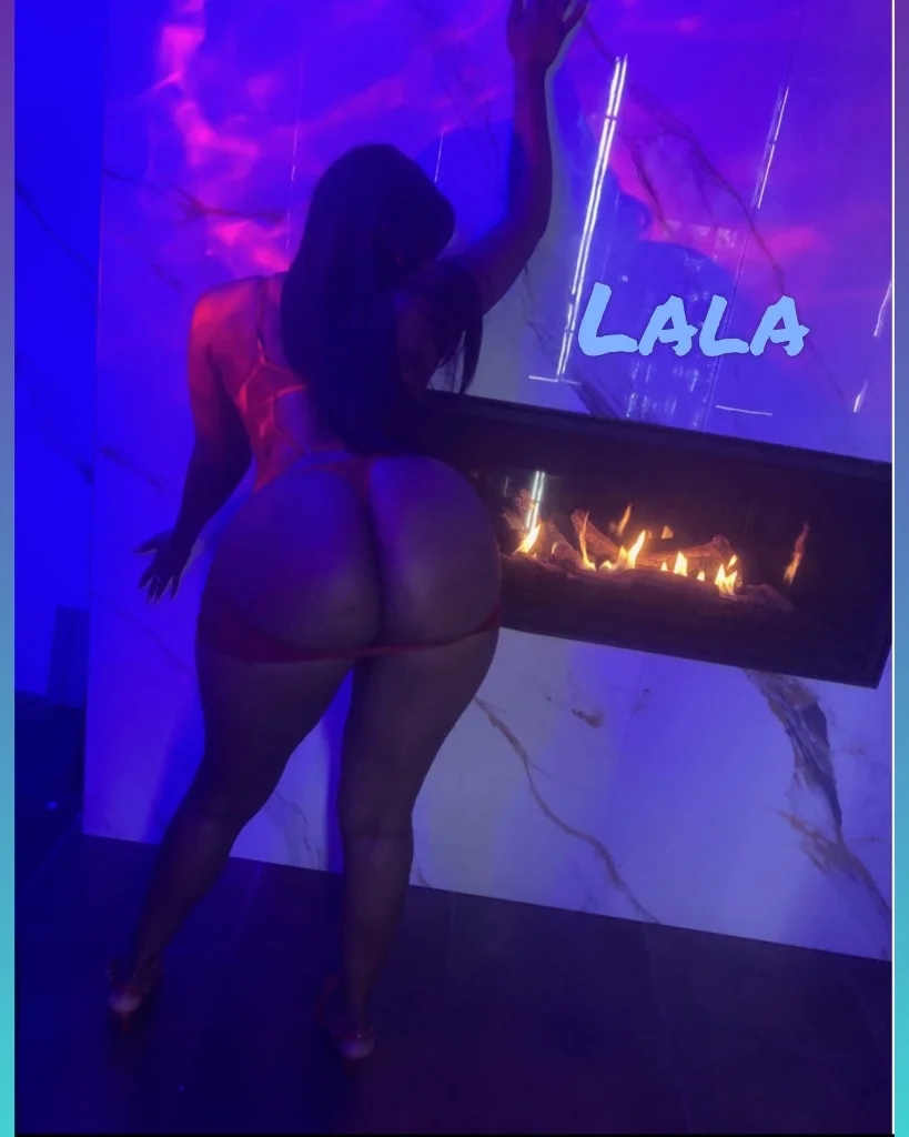 Chocolate Bunny in London - Women Seeking Men