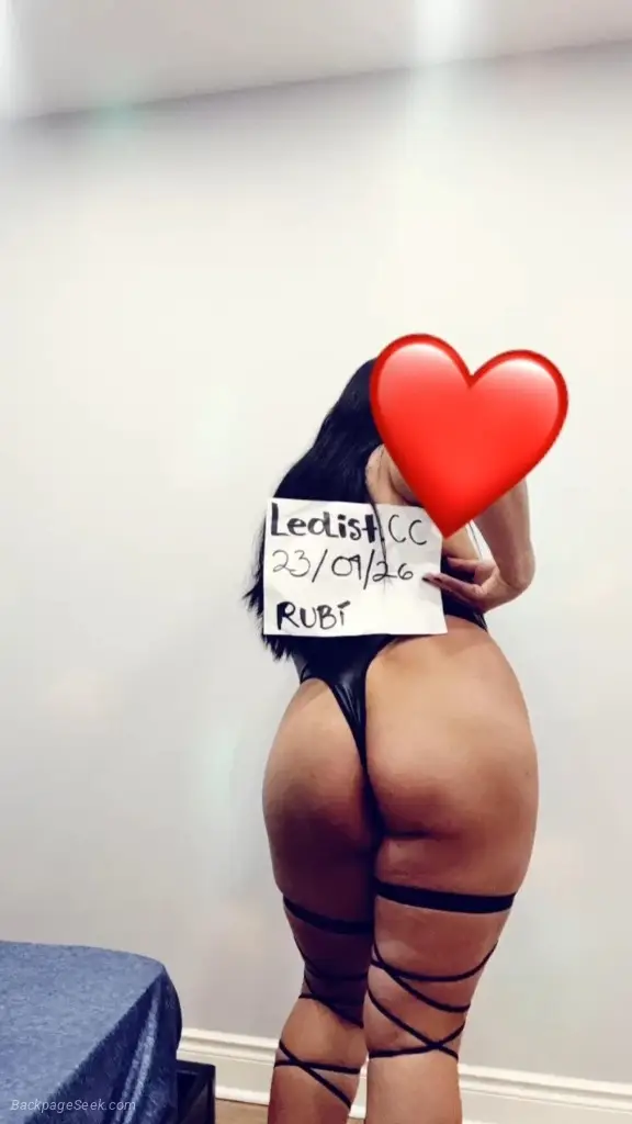 sexy RUBI thick legs curvy