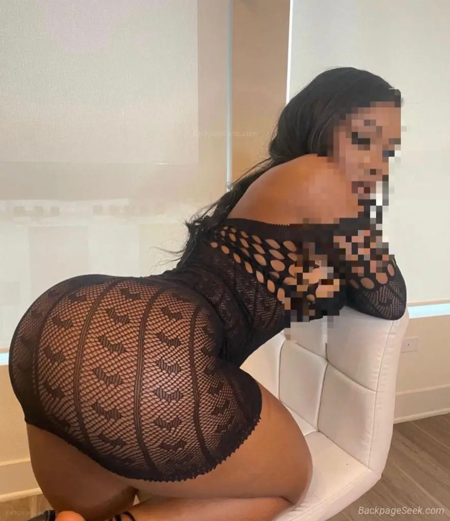 sexy youg latina new