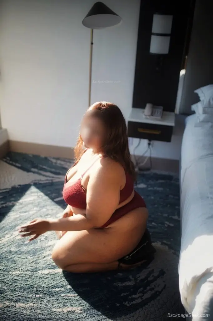 Tight Pussy BBW OUTCALL ONLY READ DESCRIPTION B4 MESSAGING in London – Women Seeking Men photo 4
