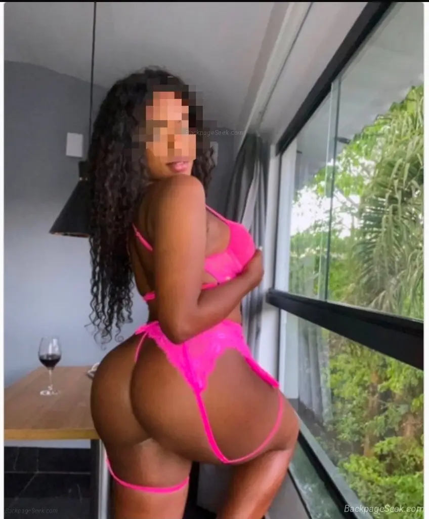 I'm Ambar come and have a good time with me in London – Women Seeking Men photo 3