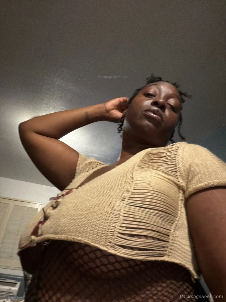 Available Now Tight Incall in Long Beach – Women Seeking Men