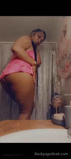 Looking to get fucked in sucked up real good bomb pussy read... in Long Beach – Women Seeking Men photo 2