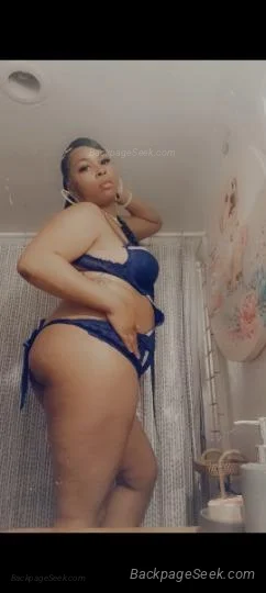 Looking to get fucked in sucked up real good bomb pussy read... in Long Beach – Women Seeking Men photo 4