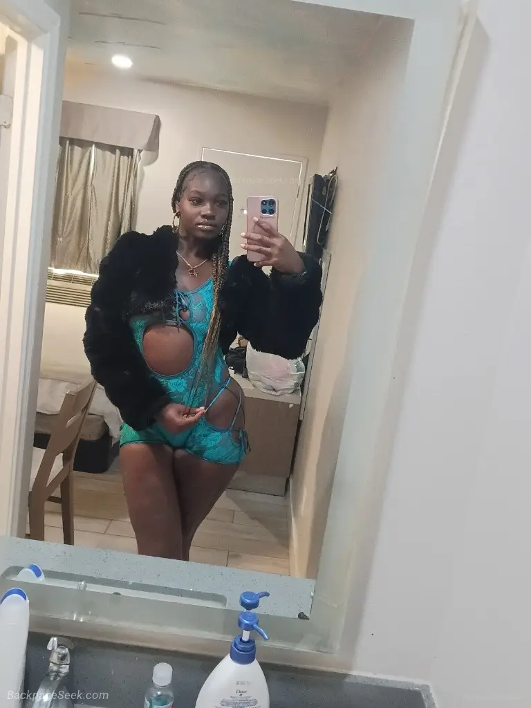 AVAILABLE NOW! INCALLS/OUTCALLS COME SEE ME