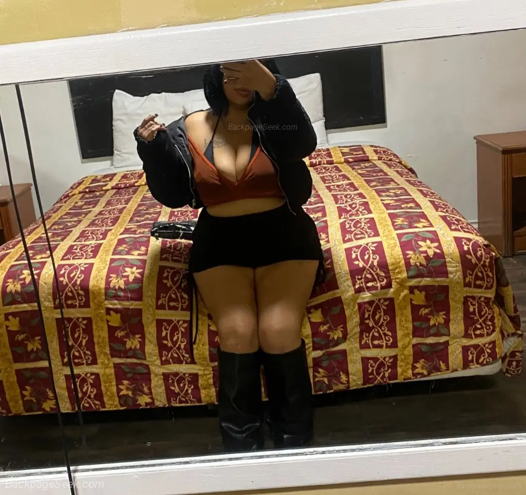 Available to host in Long Beach – Women Seeking Men photo 3