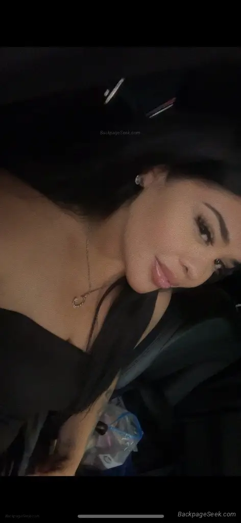 LATINA HAWAIIAN COME PLAY