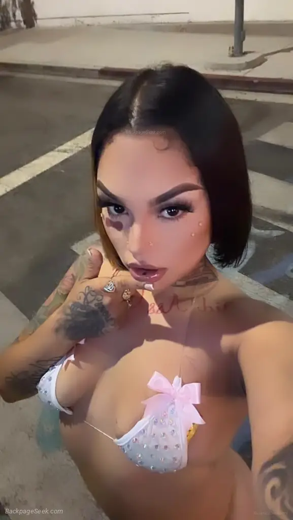 OUTCALL/INCALL AVAILABLE