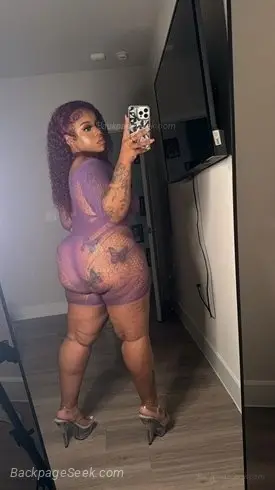 CUM OVER ENJOY THIS HEAD OR THIS WET FAT PUSSC BETWEEN MY TH... in Long Beach – Women Seeking Men photo 4