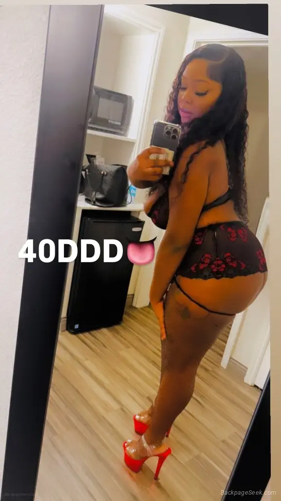 Facetime Shows Incall Carplay Outcalls Sloppy BJ 42DDD BIG in Long Beach – Women Seeking Men photo 4