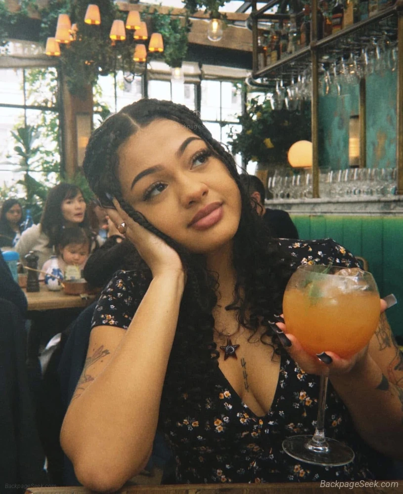 Hookup in Long Island in Long Island - Women Seeking Men photo 2