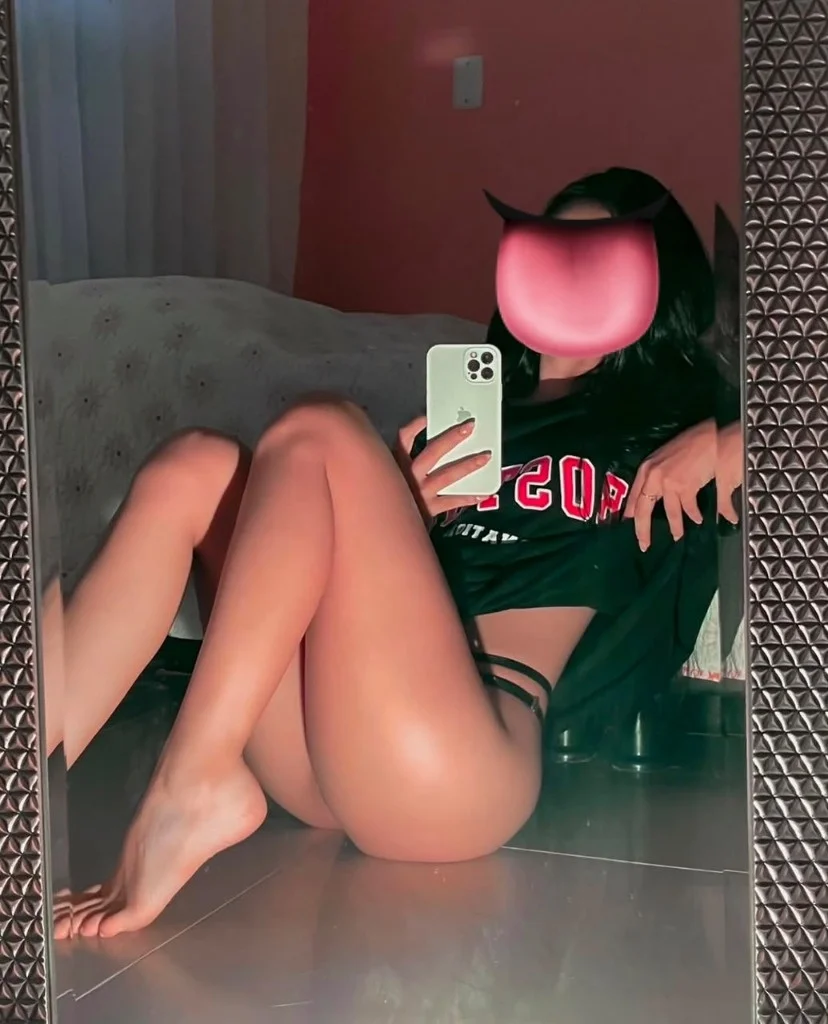 Am Independent Am new here in the Area baby sexy skinny Girl... in Long Island – Women Seeking Men photo 3