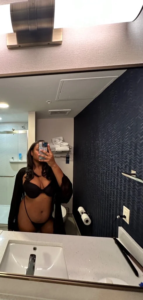 Available Now Sexy Slut Ready to Cum For You Daddy in Long Island – Women Seeking Men photo 3