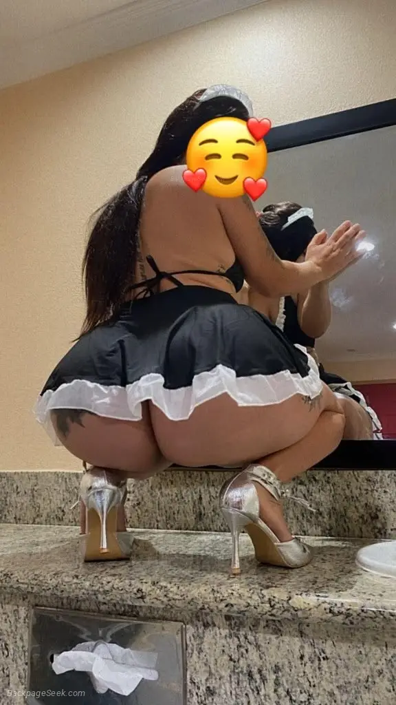 LATINA CACHONDA EN LA ZONA GRANDES NALGAS CULO JUGOSO in Long Island – Women Seeking Men