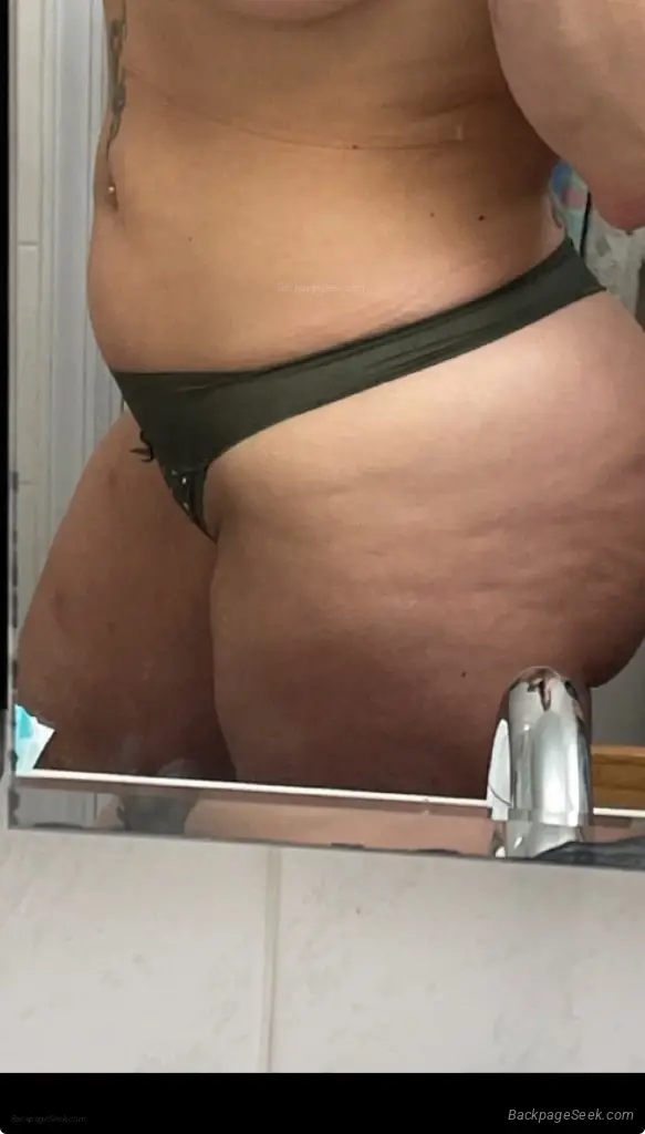 GORGEOUS GERMAN WITE MILF READY FOR YOUR MILK READY FOR SPON... in Long Island – Women Seeking Men photo 2