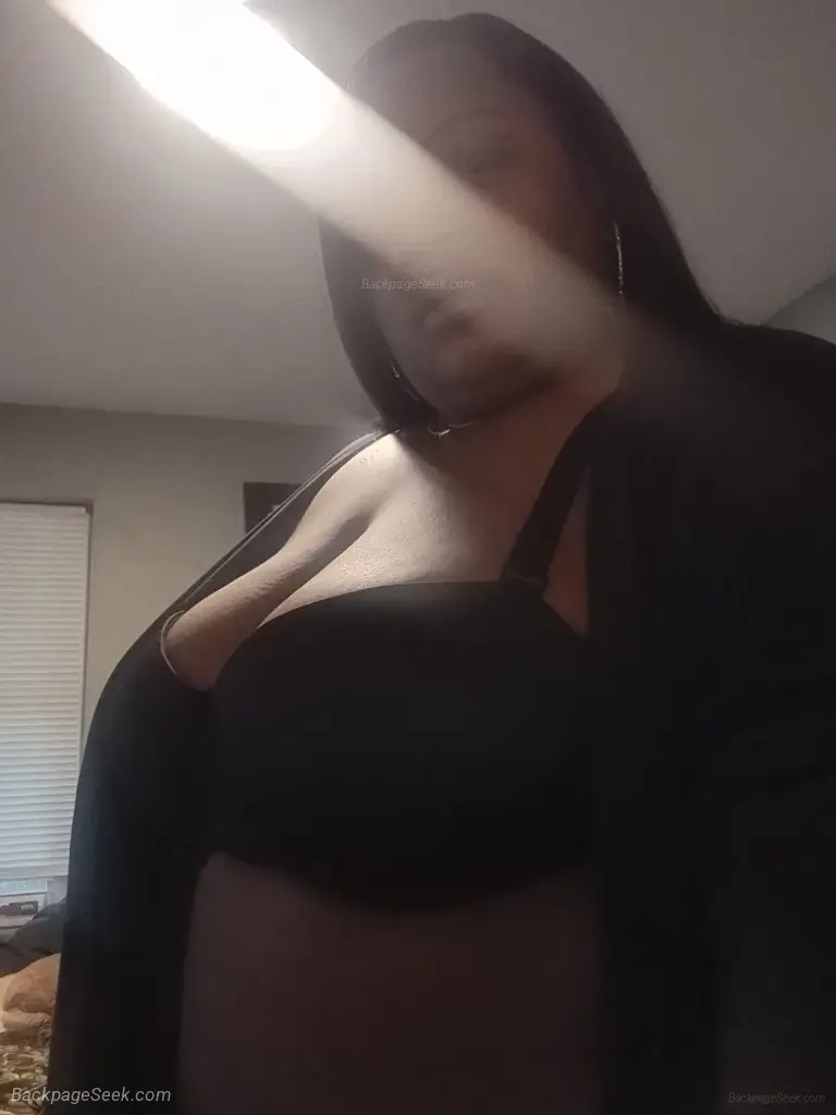 wanna have some fun in Long Island – Women Seeking Men photo 2