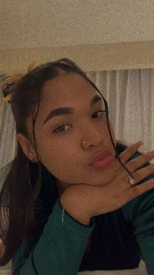Sexy latina disponible para ti