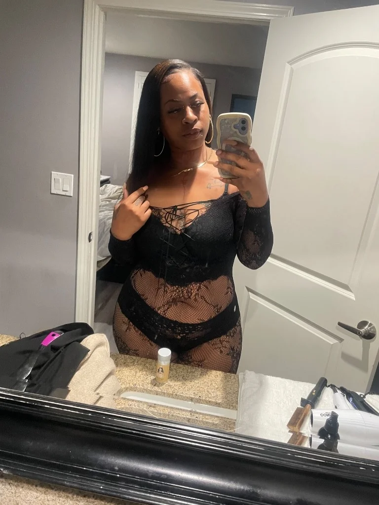 Nice slim thick in Los Angeles – Women Seeking Men
