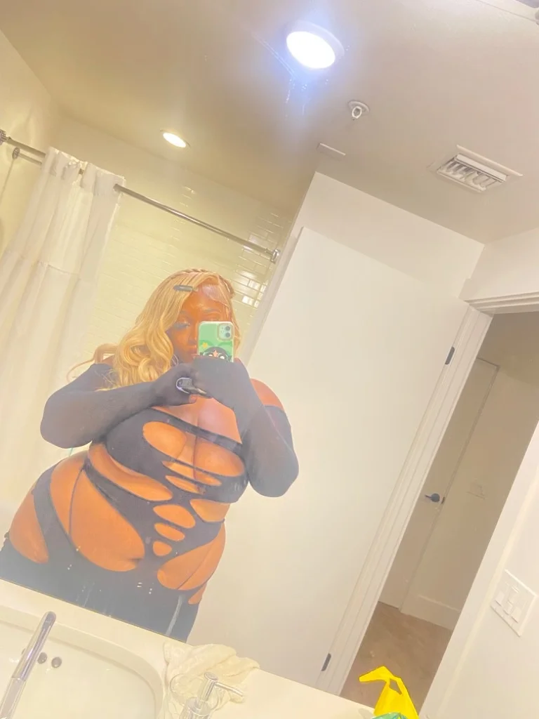 BBW Mother s Day Menu Curves Kisses Trouble OUTCALL ONLY in Los Angeles – Women Seeking Men photo 4
