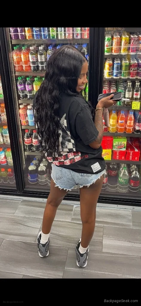 ELITE PETITE SUPER SOAKER INCALL OUTCALL CARPLAY AVAILABLE in Los Angeles – Women Seeking Men photo 5