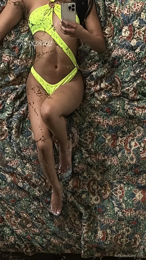Super Tight Petite Dream Girl in your Dream World in Los Angeles – Women Seeking Men photo 4