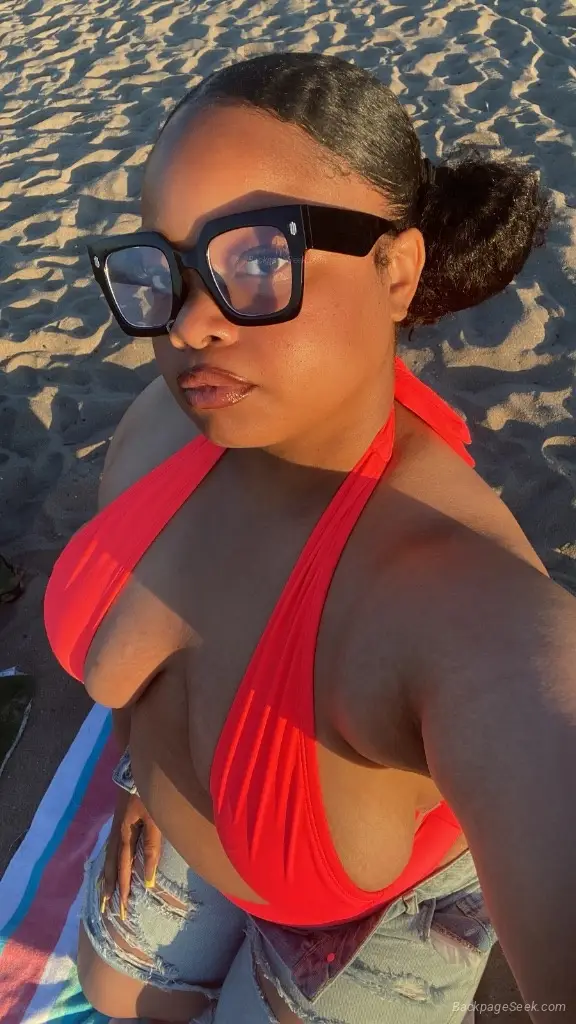 Ready to suck and fuck baby message me if you are money ready