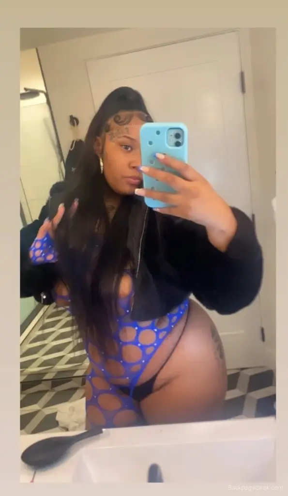 INCALL SPECIAL 3 HOLES