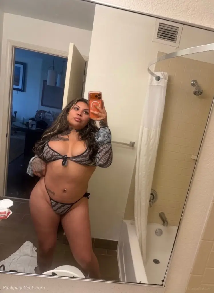 SEXY LATINA IN TOWN in Los Angeles – Women Seeking Men photo 5