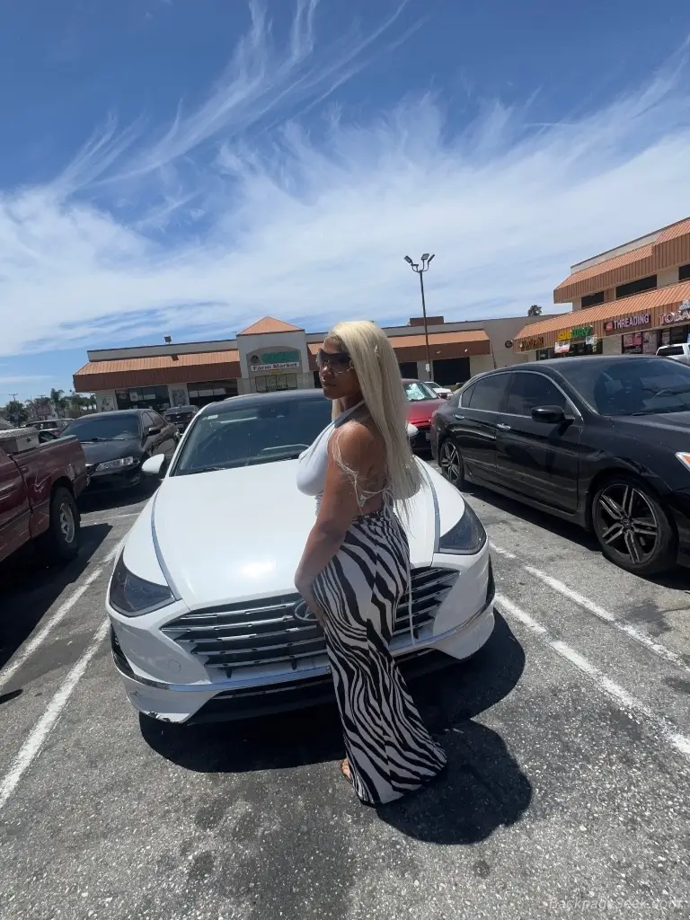 1 HOUR INCALL SPECIAL NO RUSH FULL SERVICE DEEP THROAT TIGHT... in Los Angeles – Women Seeking Men photo 4