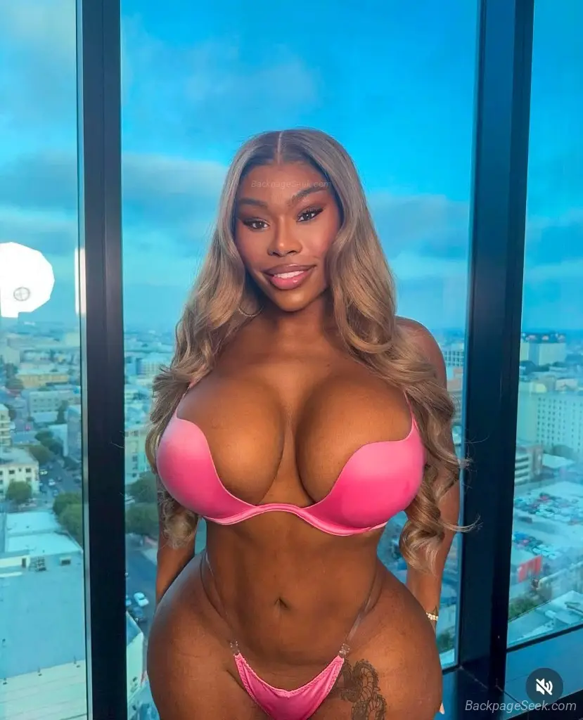 Pornstar Sexy Kayla Burbank