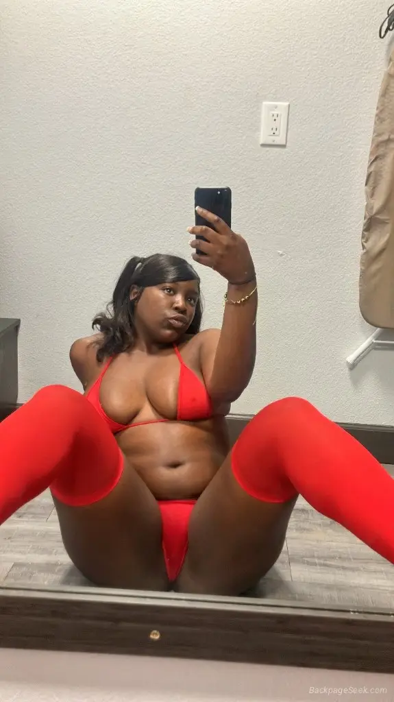 Sexy Cuban Chocolate Bombshell AVAILABLE NOW INCALLS/OUTCALLS CUM SEE