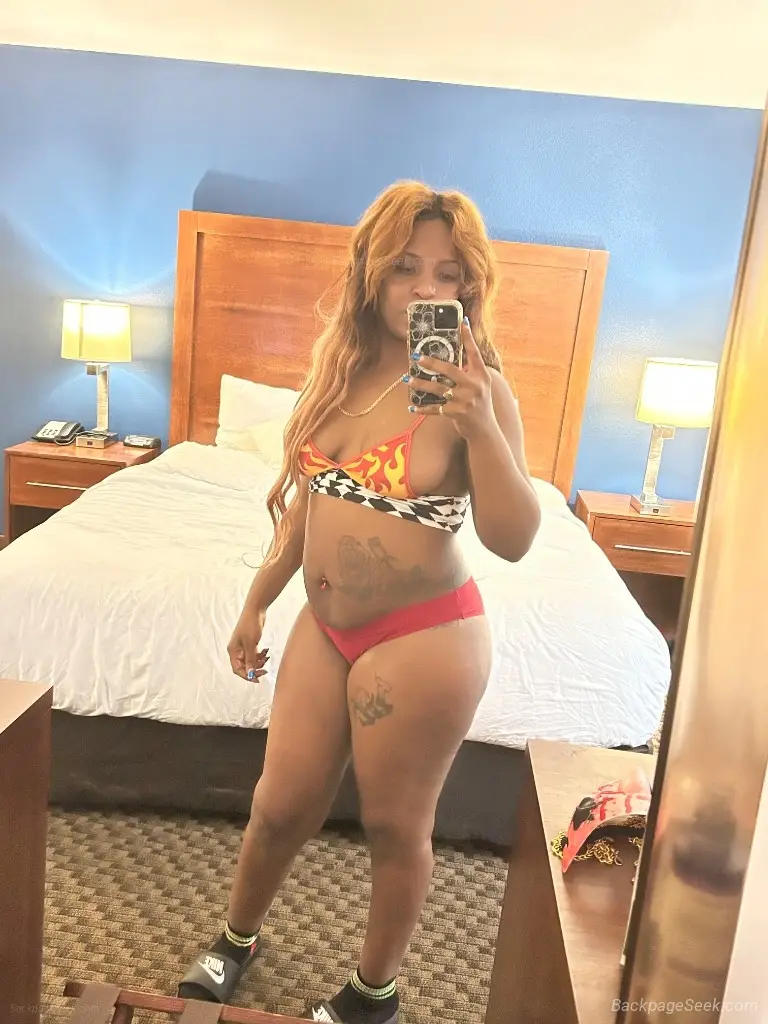 New and incall Sneak Away Daddys Favorite Wet sloppy head Do... in Los Angeles – Women Seeking Men photo 3