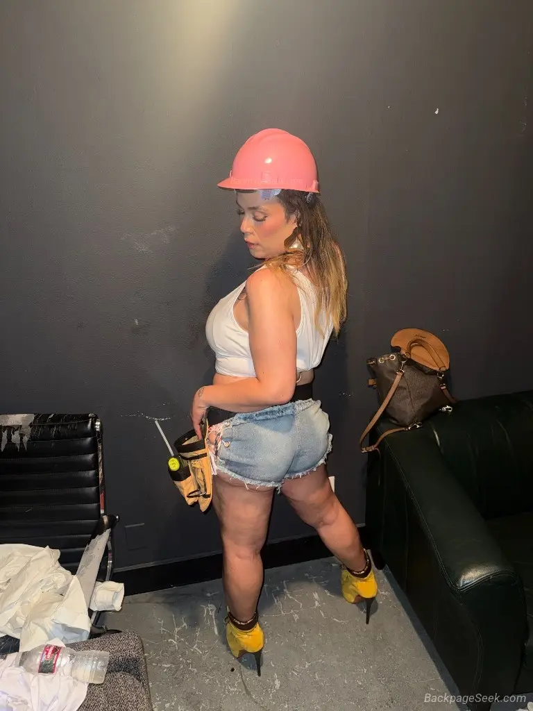 Beautiful Latina TS Throat Goat in Los Angeles – Women Seeking Men photo 3
