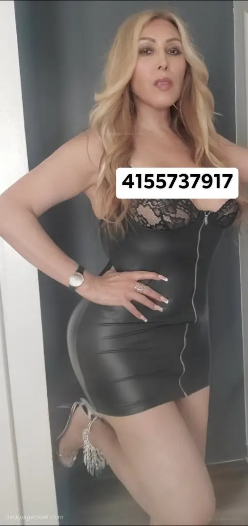 HOSTING HOLLYWOOD SUPER SEXY HOT TRANS VANESSA VERSATILE 7"FULLY