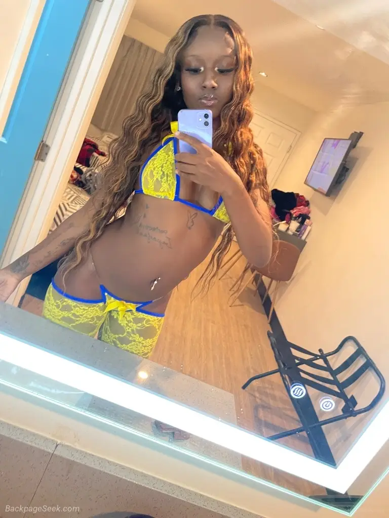 chocolate petite hottie in Los Angeles – Women Seeking Men photo 2