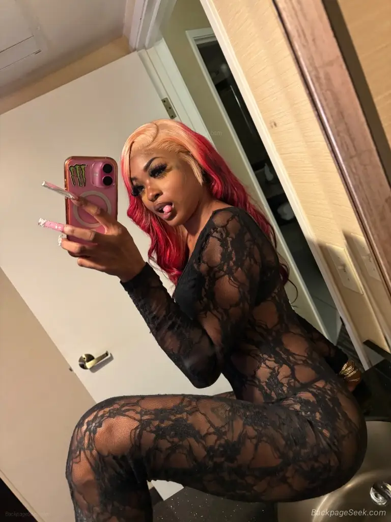 Tight Wet Kitty