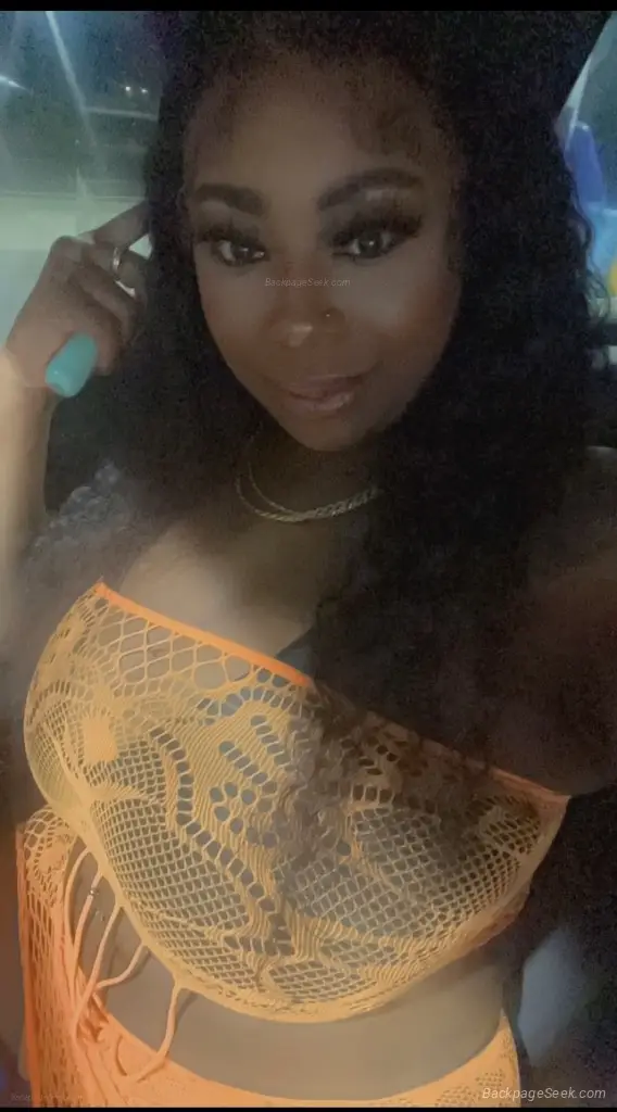 Party Play Upscale Ebony Busty 38Hh Goddess Verified 42 in Los Angeles – Women Seeking Men photo 2