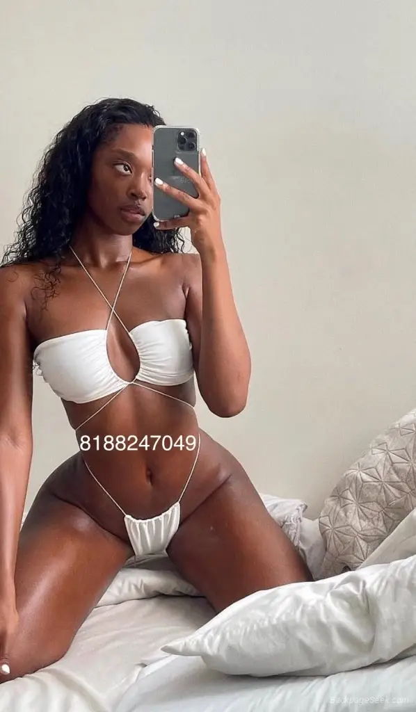 hollywood visiting sexy perky model lets connect text me in Los Angeles – Women Seeking Men photo 2