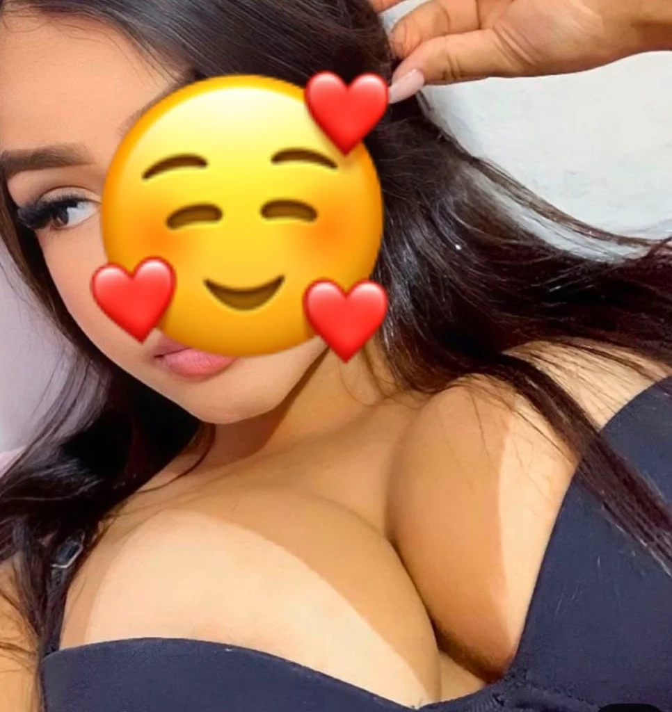 Sexy girl available baby LATINA HOT TEXTME