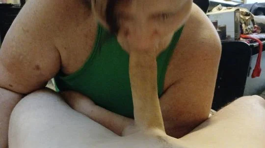 Deepthroat Gummy in Louisville – Women Seeking Men photo 3