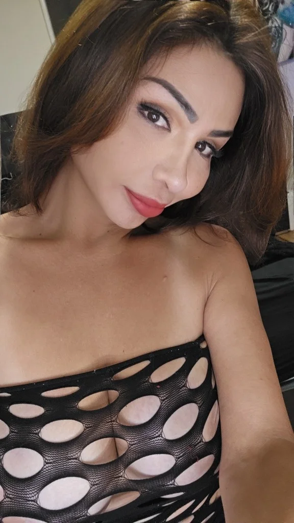 beautiful latina Transsexual in Louisville – Women Seeking Men photo 4